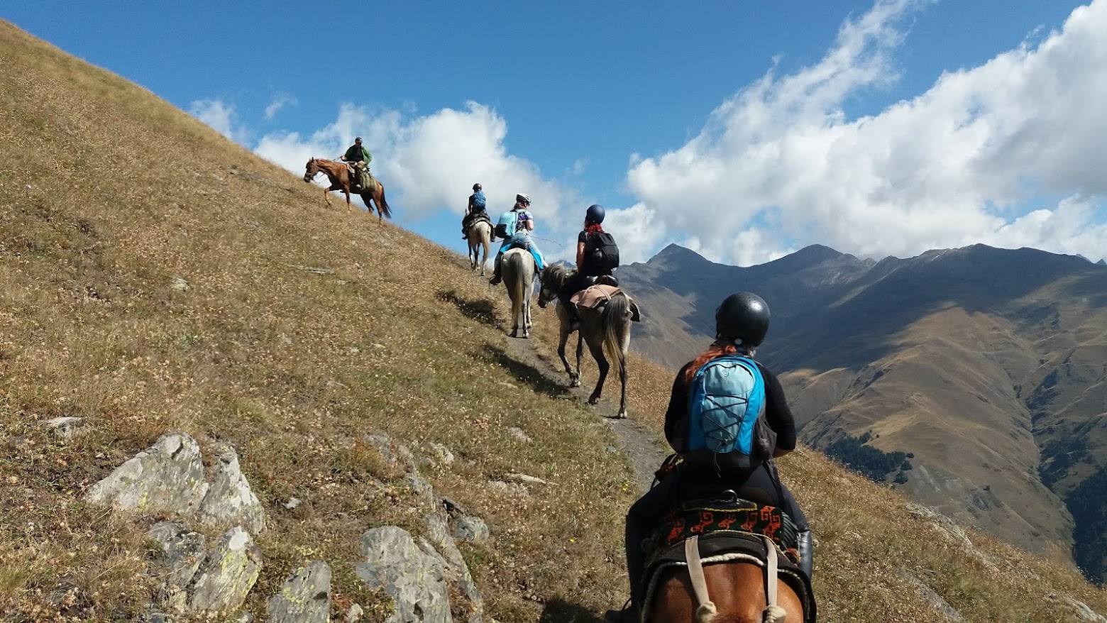 5 diena. Jojimas žirgais prie Oretti ežero